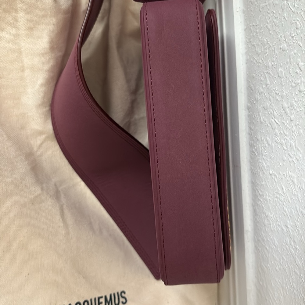 Jacquemus Le Carinu Burgundy Flap Leather Shoulder Bag - Picture 10 of 16